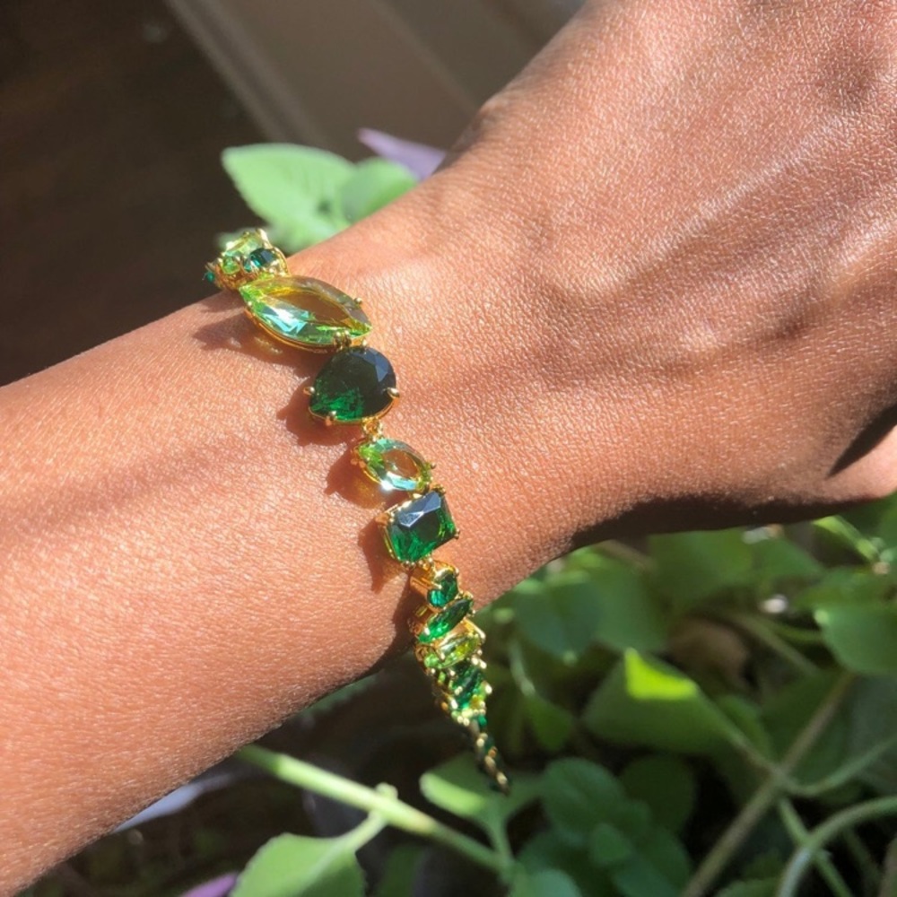 - Gema inspired emerald shade bracelet - not swan stamped - Picture 10 of 13